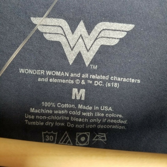 NWT Wonder Woman Blue Graphic T Shirt Sizes S-XL - Picture 3 of 3